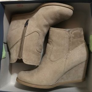 Universal thread booties ✨sold on Ⓜ️